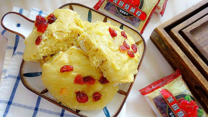 带果味的杂粮发糕，好吃