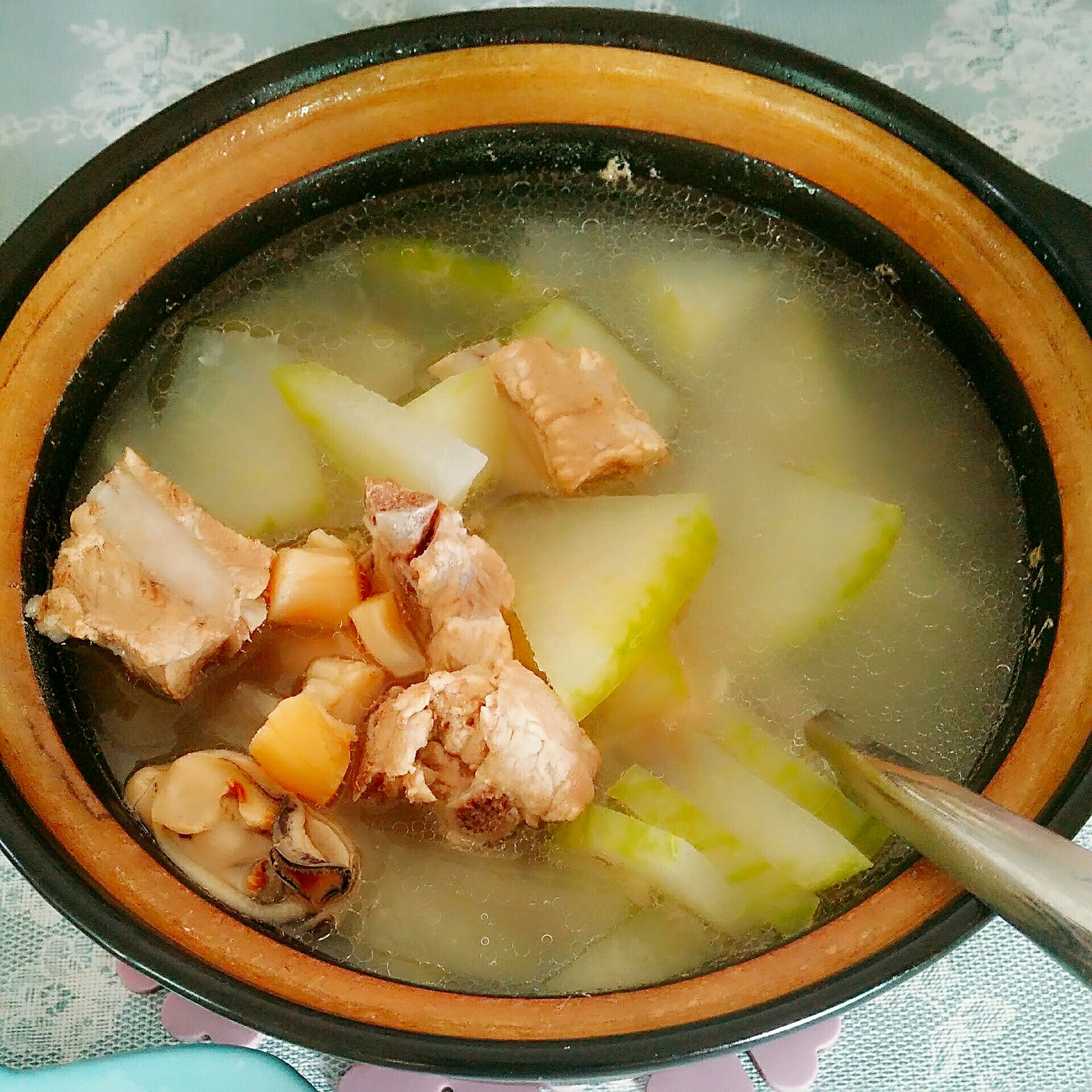 夏季薏米绿豆冬瓜汤怎么做_夏季薏米绿豆冬瓜汤的做法_豆果美食