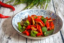 双椒黄豆酱炒肉片的做法