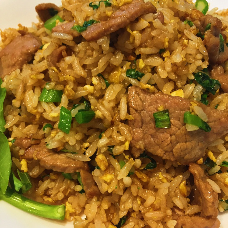 牛肉酱油炒饭的做法