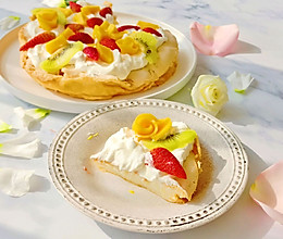 Pavlova 水果奶油蛋白饼 -- 手残党的浪漫甜点的做法