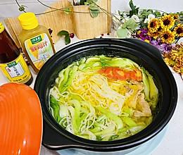 鸡汤砂锅面的做法