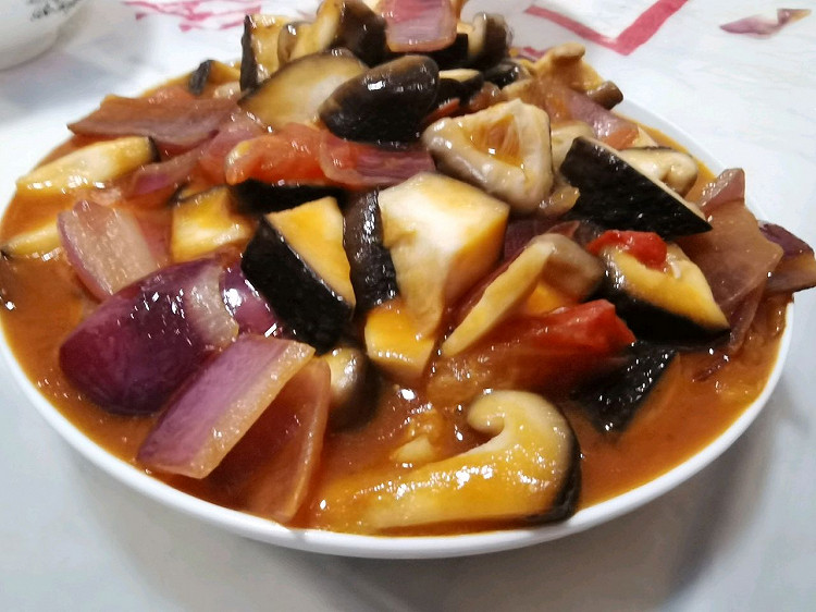 开胃菜 家常菜 西红柿洋葱炒香菇的做法