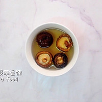 煲仔饭（家庭电饭煲版）的做法图解1
