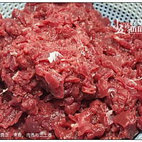 菠萝牛肉焗饭：果香，肉香与芝士香的做法图解1