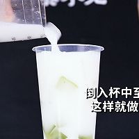 斑斓冻椰椰的做法，【暴小兔茶饮】免费奶茶教程的做法图解9