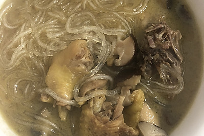 小鸡炖蘑菇