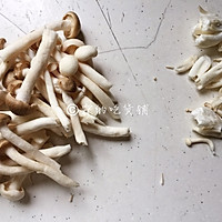 #520，美食撩动TA的心！#花蛤豆腐菇菇汤的做法图解2