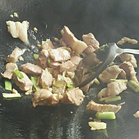 妈妈私房菜——土豆焖猪肉的做法图解1