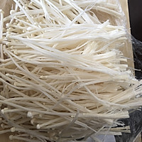 凉拌金针菇的做法图解1