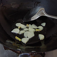 爆炒牛肝菌的做法图解3
