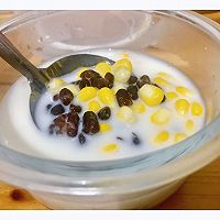 牛奶玉米蜜豆汤的做法图解4