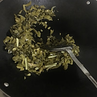 酸菜炒猪肠头的做法图解8