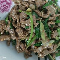 芹菜炒牛肉的做法图解9