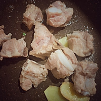 滋补养生好吃｜黄瓜香菇排骨汤的作法流程详解3