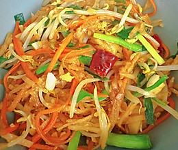 豆芽炒饼丝的做法