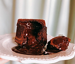 『万无一失』巧克力熔岩蛋糕的做法