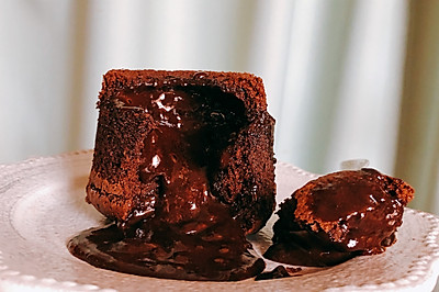 『万无一失』巧克力熔岩蛋糕