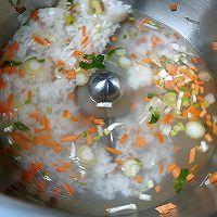 #秋日品蟹 邂逅好味道#蟹黄菌菇粥的做法图解3