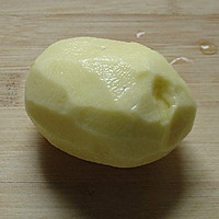 小姨妈土豆葱花饼的做法图解1