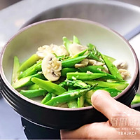 芦笋炒蘑菇的做法图解8