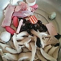 三鲜汤的做法图解1