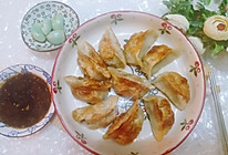 煎饺子-换个花样吃饺子的做法