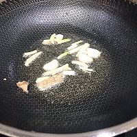 啤酒焖螃蟹的做法图解2