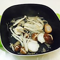 鲜香菌菇火锅汤底#利仁火锅节#的做法图解5