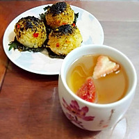 紫苏烤饭团+草莓红茶的做法图解7