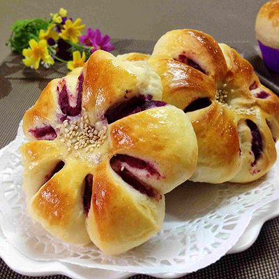 酸奶紫薯花朵面包