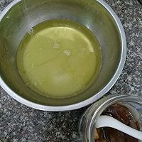 戚风蛋糕的做法图解5