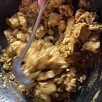 印度美食Bunny Chow咖喱鸡肉土豆的做法图解9
