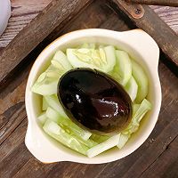 #素食主义#黄瓜皮蛋的做法图解2