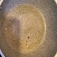 夏日美味蒜蓉粉丝蒸丝瓜的做法图解3