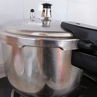 #带着美食出去浪#把春天吃进肚子里——豆笋干 （不辣）的做法图解10