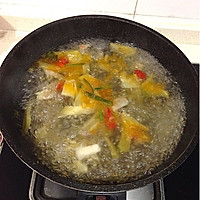酸菜滑肉手擀面的做法图解4