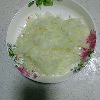 腊肠意面的做法图解2