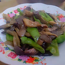 蘑菇小炒青椒