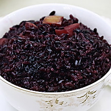 香甜黑米红枣饭：“黑珍珠”的养生情怀