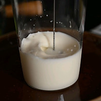 #在夏日饮饮作乐#抹茶厚乳的做法图解3