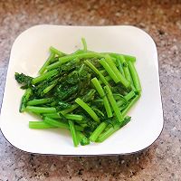 春天点亮你餐桌的一道菜，京酱肉丝茼蒿的做法图解6