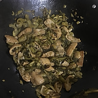 酸菜炒猪肠头的做法图解10