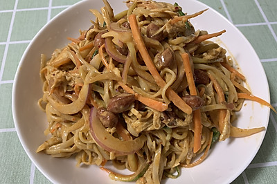 鸡丝凉拌面