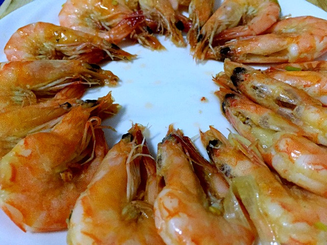 油焖基围虾的做法