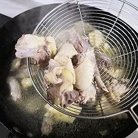 冬季暖身滋补~竹荪炖鸡汤的做法图解5