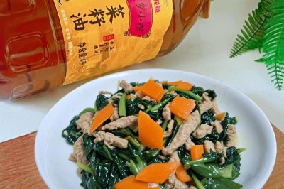  低脂高蛋白，菠菜炒鸡胸肉