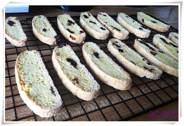 橙香莓子干意大利脆饼干