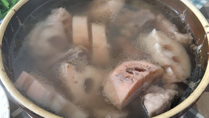 莲藕排骨汤