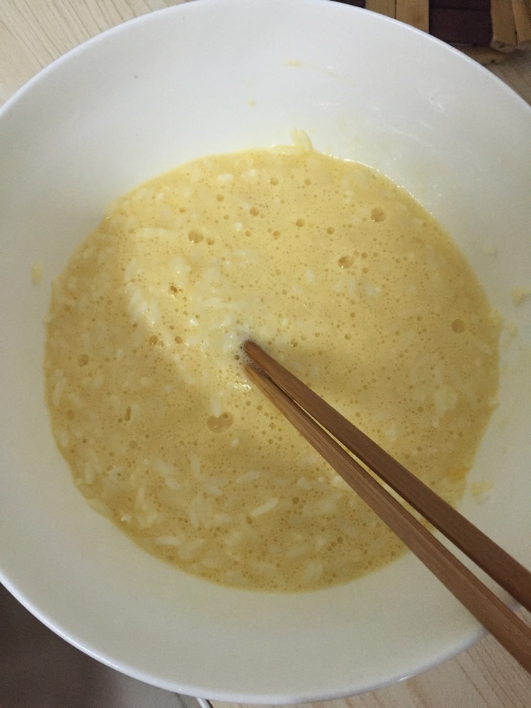 鳗鱼炒饭的做法图解3